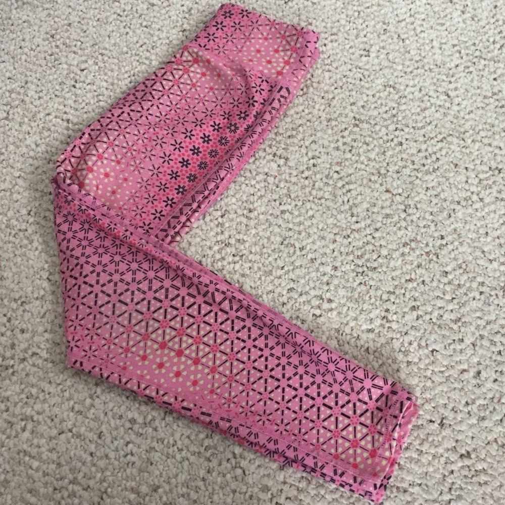 Gap fit girls patterned leggings. Size: M youth